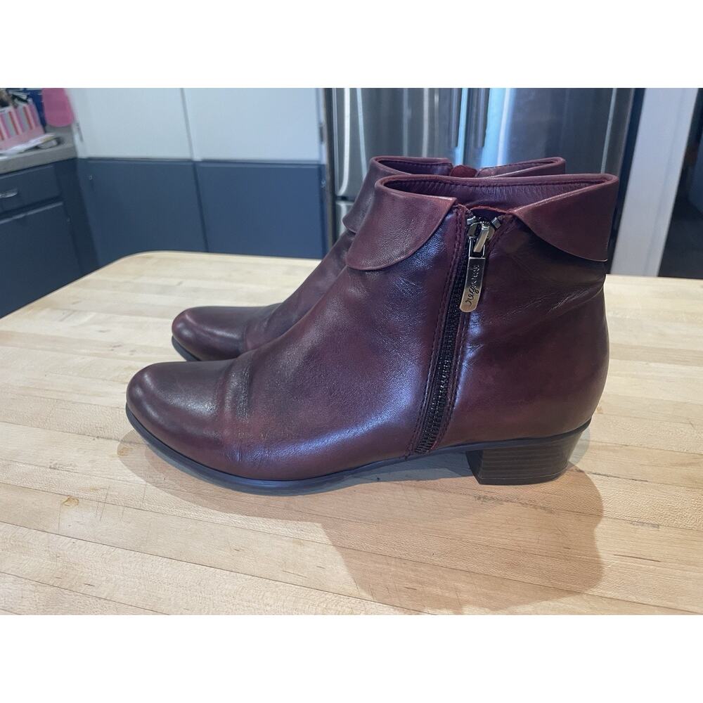 Regarde Le Ciel Womens Size 40 EUR Burgundy Leather Zip Fashion Boots Booties